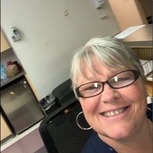 Meet your Posher, Gina